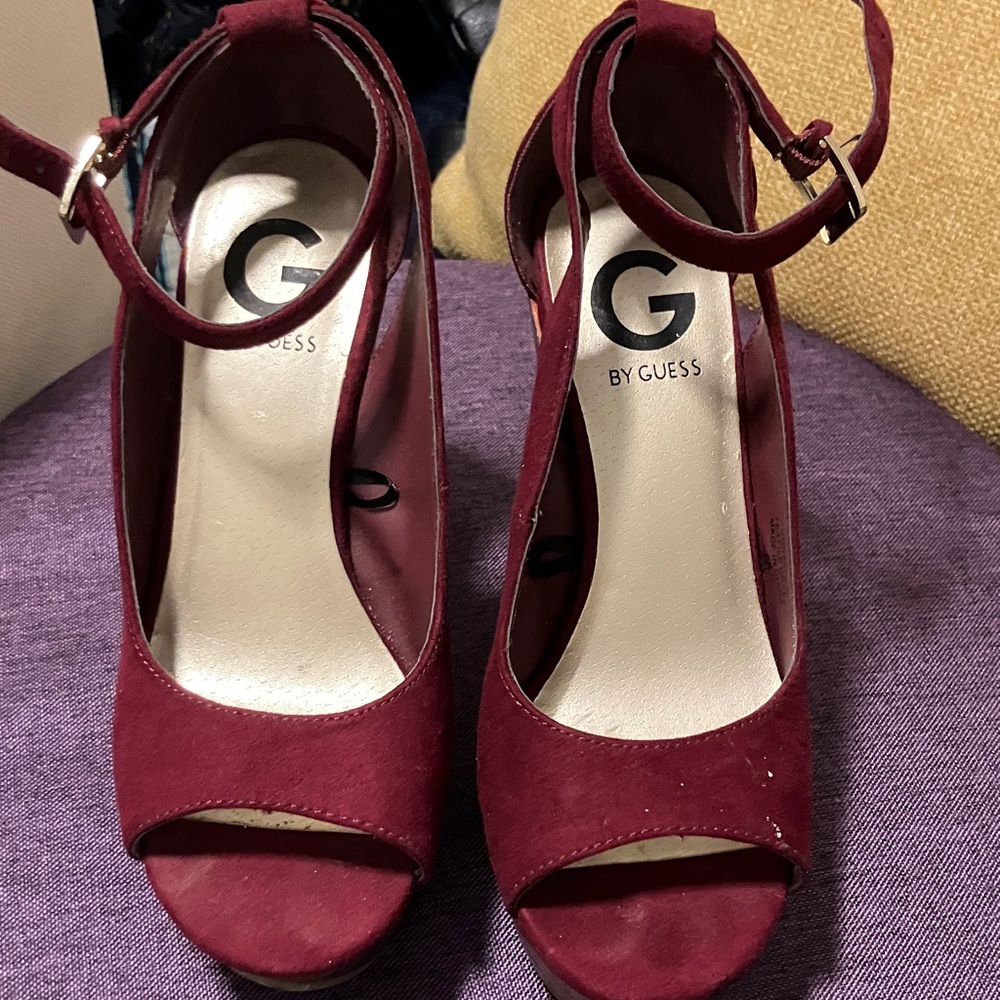Guess Women's Burgundy Peep Toe Heels
